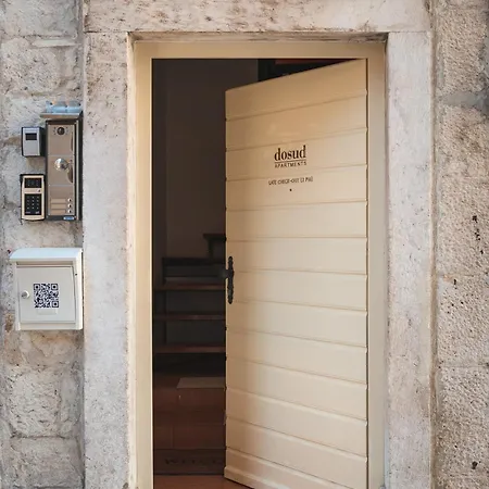 Apartment Dosud House