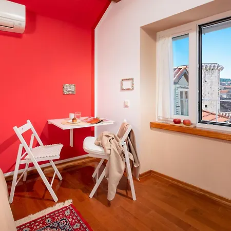 Apartman Dosud House *