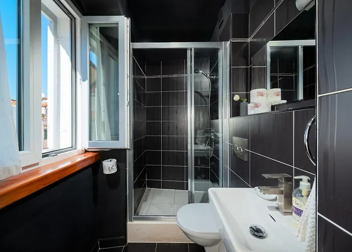 Апартаменти Dosud House