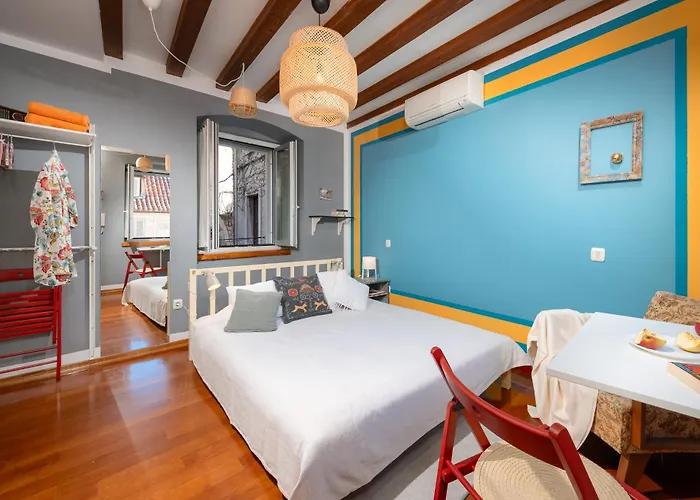 Апартаменти Dosud House